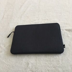Incase 13” laptop case